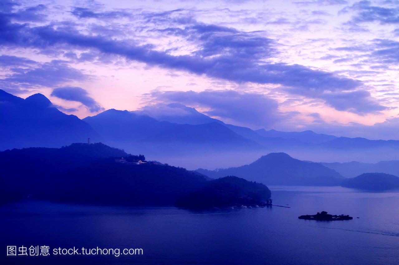 大同到包頭的長途汽車幾點發車，在哪個車站